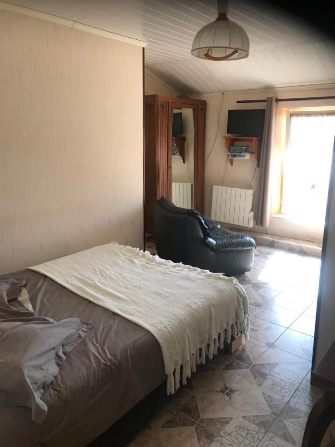Metris De La Place Apartment Corre Bagian luar foto